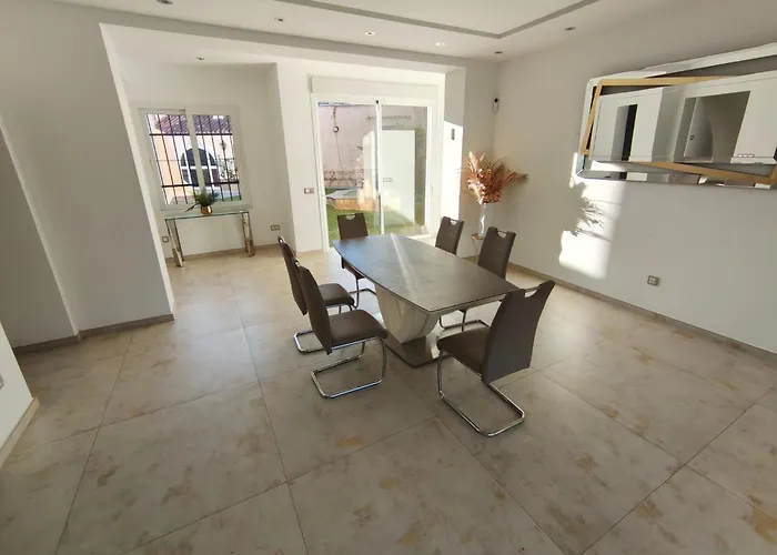 Casa Del Castillo Villa *