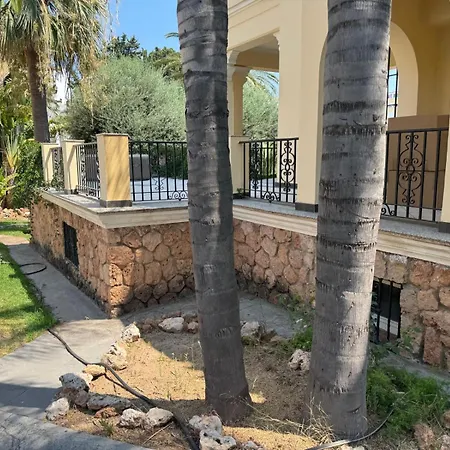 Вілла Casa Del Castillo